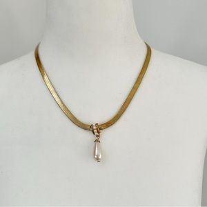 Herringbone Necklace with Pearl Drop